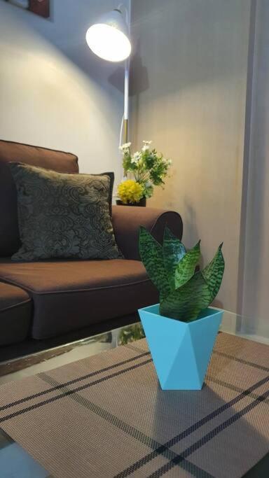 Cherolds Place Lovely 1 Bedroom Condo With Balcony Manila Eksteriør billede