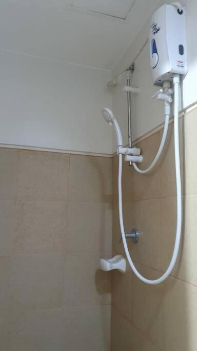 Cherolds Place Lovely 1 Bedroom Condo With Balcony Manila Eksteriør billede