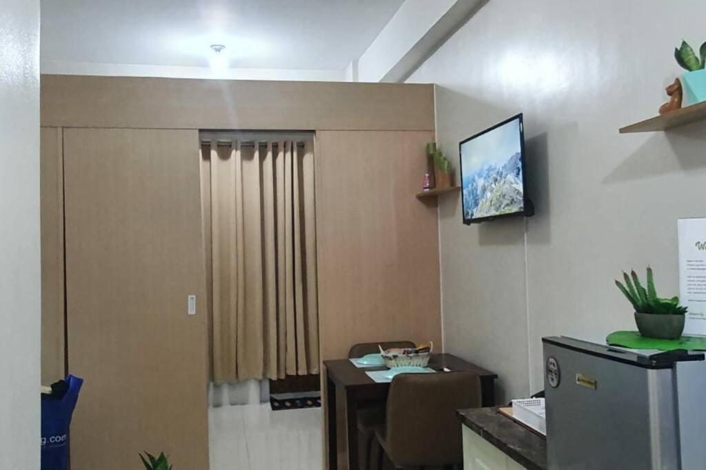 Cherolds Place Lovely 1 Bedroom Condo With Balcony Manila Eksteriør billede
